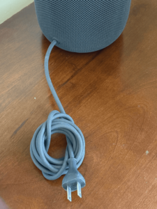 Roll up HomePod power cord correctly